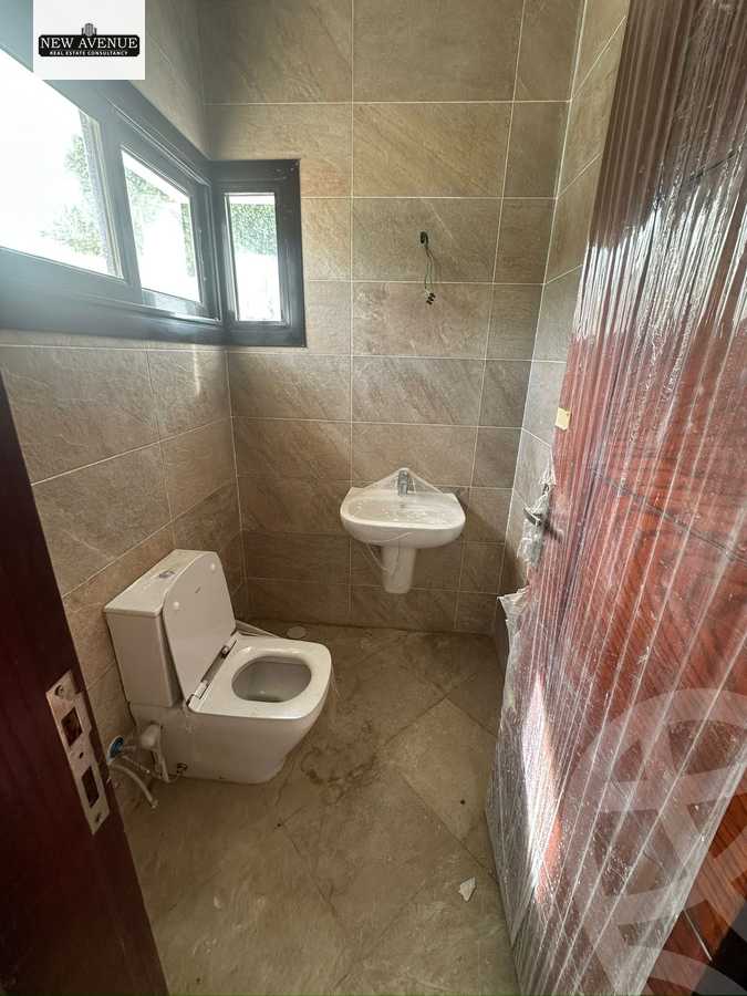 https://aqarmap.com.eg/en/listing/5332243-for-sale-cairo-new-cairo-compounds-hyde-park-centre-ville-hyde-park