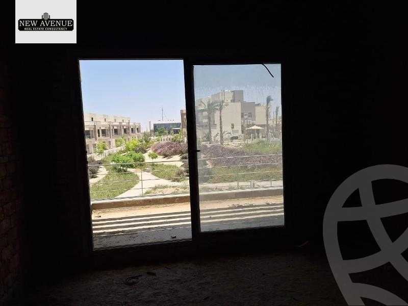 https://aqarmap.com.eg/en/listing/5332370-for-sale-cairo-new-cairo-compounds-blm-hylz-nyw-kyrw