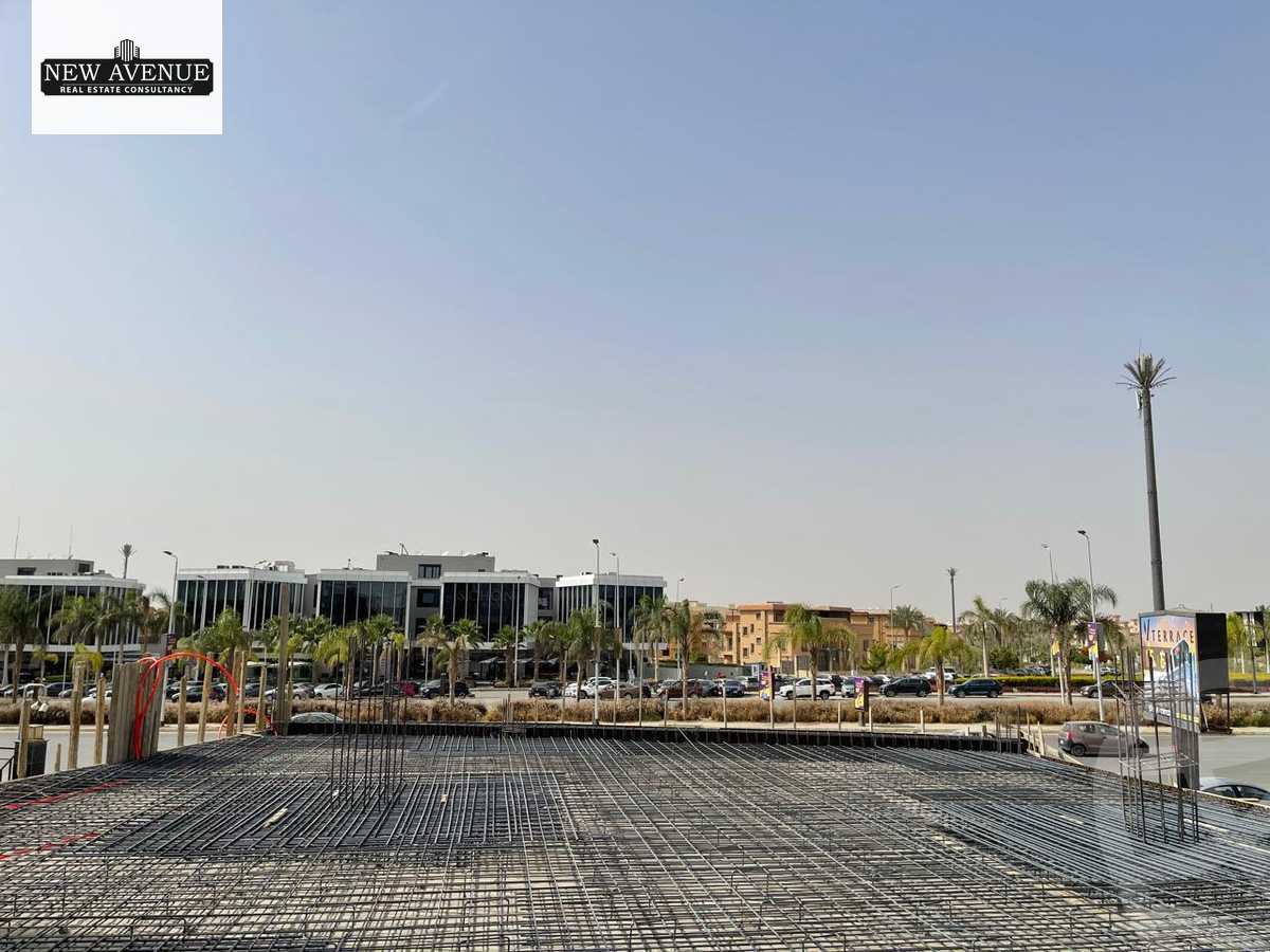 https://aqarmap.com.eg/en/listing/5348452-for-sale-cairo-new-cairo-compounds-livelli-mall-arabco