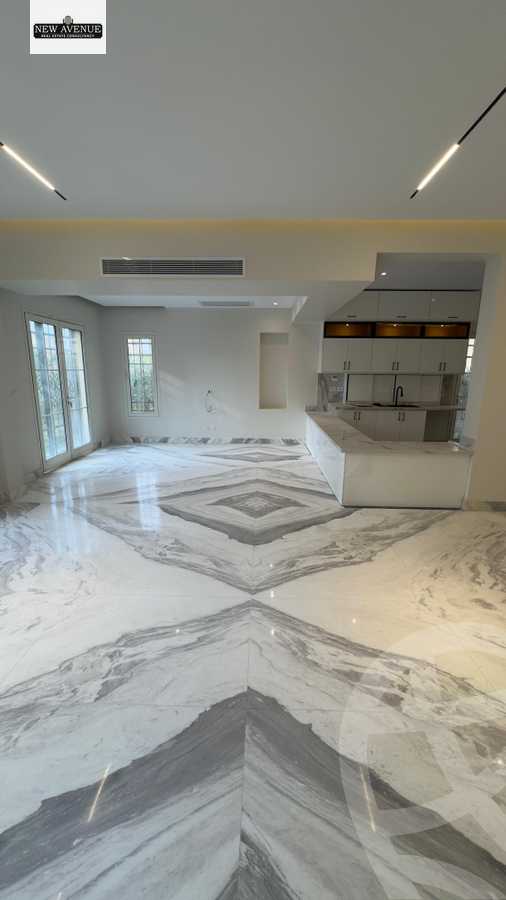 https://aqarmap.com.eg/ar/listing/5360379-for-sale-cairo-new-cairo-compounds-hyde-park-centre-ville-hyde-park