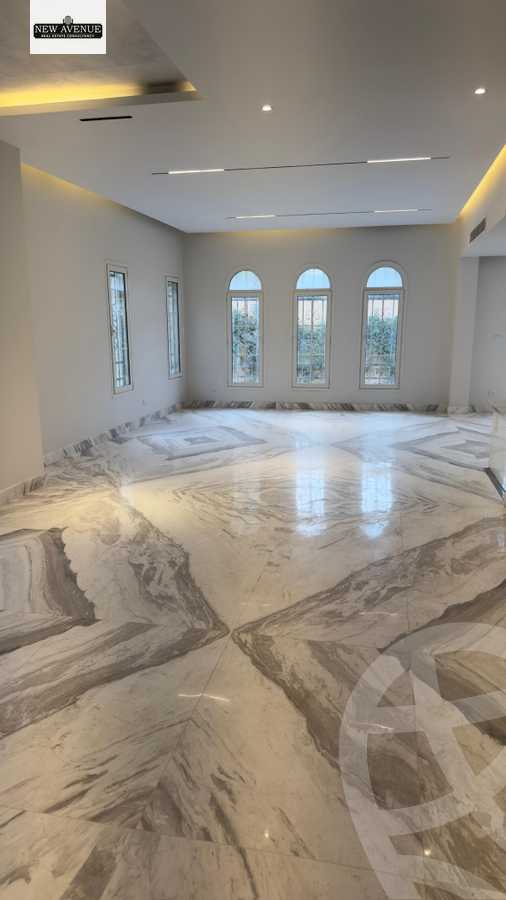 https://aqarmap.com.eg/ar/listing/5360379-for-sale-cairo-new-cairo-compounds-hyde-park-centre-ville-hyde-park