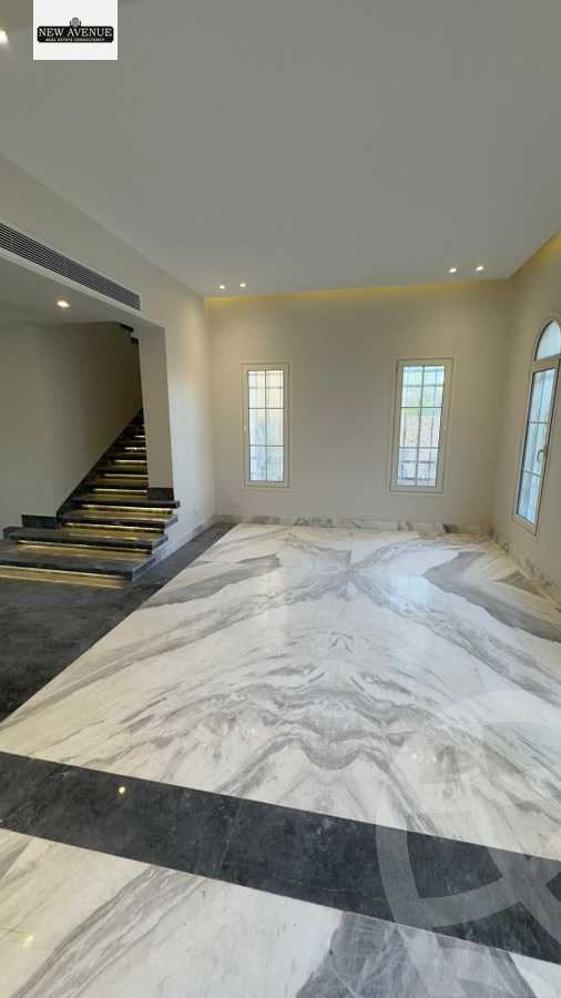 https://aqarmap.com.eg/ar/listing/5360379-for-sale-cairo-new-cairo-compounds-hyde-park-centre-ville-hyde-park