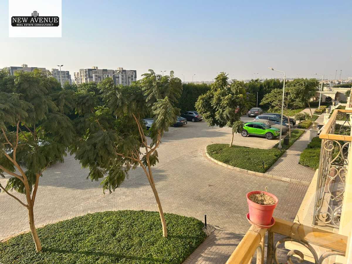 https://aqarmap.com.eg/ar/listing/5386321-for-sale-cairo-new-cairo-compounds-hyde-park-centre-ville-hyde-park