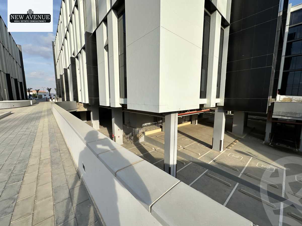 https://aqarmap.com.eg/ar/listing/5386789-for-rent-cairo-new-cairo-compounds-hyde-park-centre-ville-hyde-park