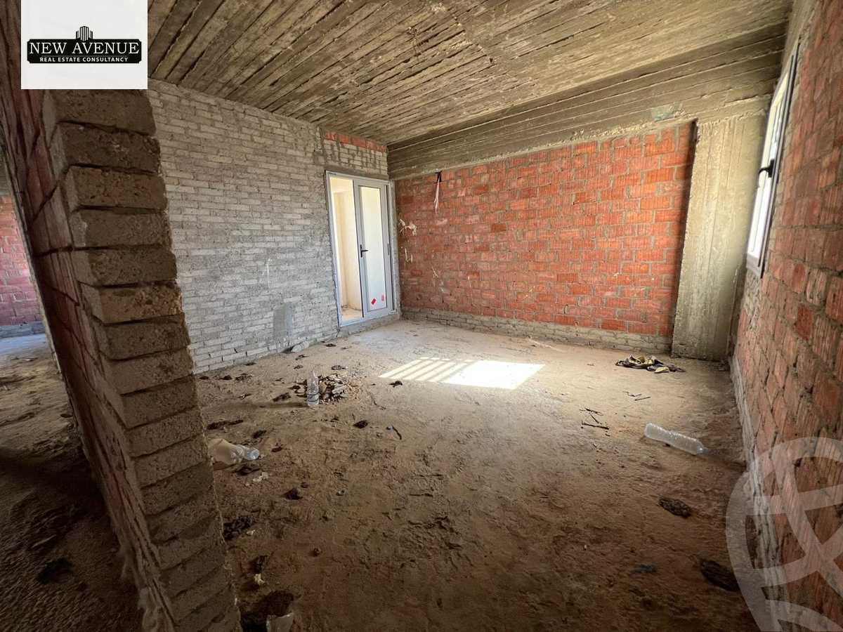 https://aqarmap.com.eg/en/listing/5410283-for-sale-cairo-new-cairo-compounds-blm-hylz-nyw-kyrw