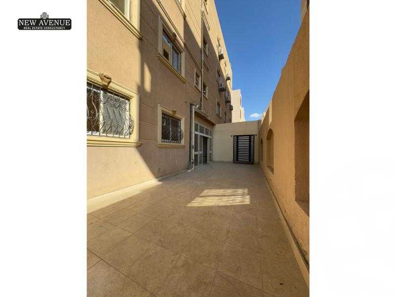 https://aqarmap.com.eg/en/listing/5524916-for-sale-cairo-el-shorouk-lhy-lthny-shrq-neighborhood-2-ahmed-talal-st
