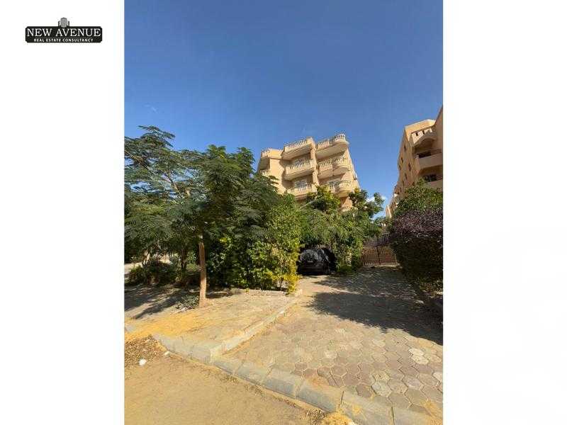 https://aqarmap.com.eg/en/listing/5524916-for-sale-cairo-el-shorouk-lhy-lthny-shrq-neighborhood-2-ahmed-talal-st