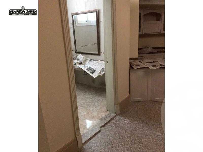 https://aqarmap.com.eg/en/listing/5536731-for-sale-cairo-el-sheikh-zayed-city-compounds-rkn-blz-mwl-lbdr-llttwyr