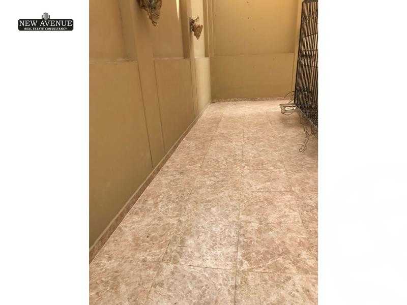 https://aqarmap.com.eg/en/listing/5536731-for-sale-cairo-el-sheikh-zayed-city-compounds-rkn-blz-mwl-lbdr-llttwyr