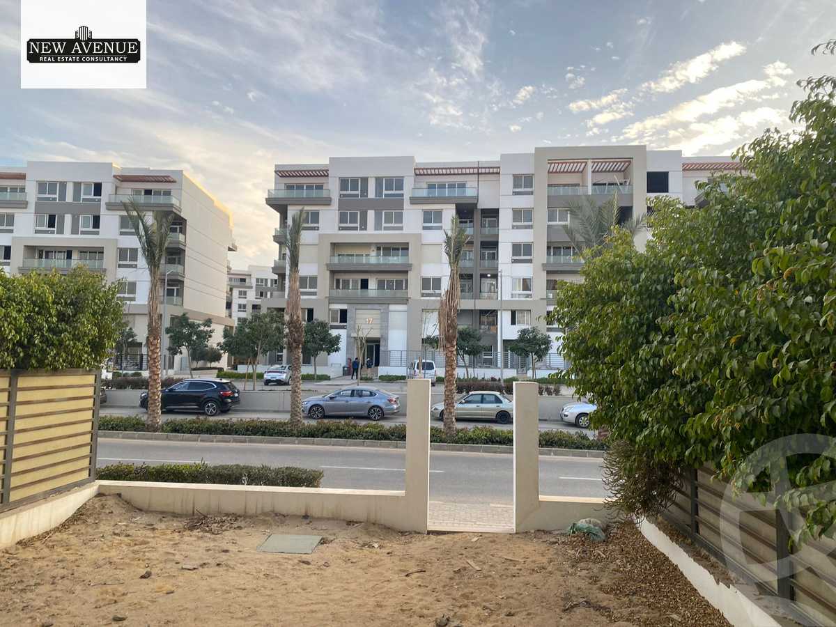 https://aqarmap.com.eg/en/listing/5552060-for-sale-cairo-new-cairo-compounds-hyde-park-centre-ville-hyde-park