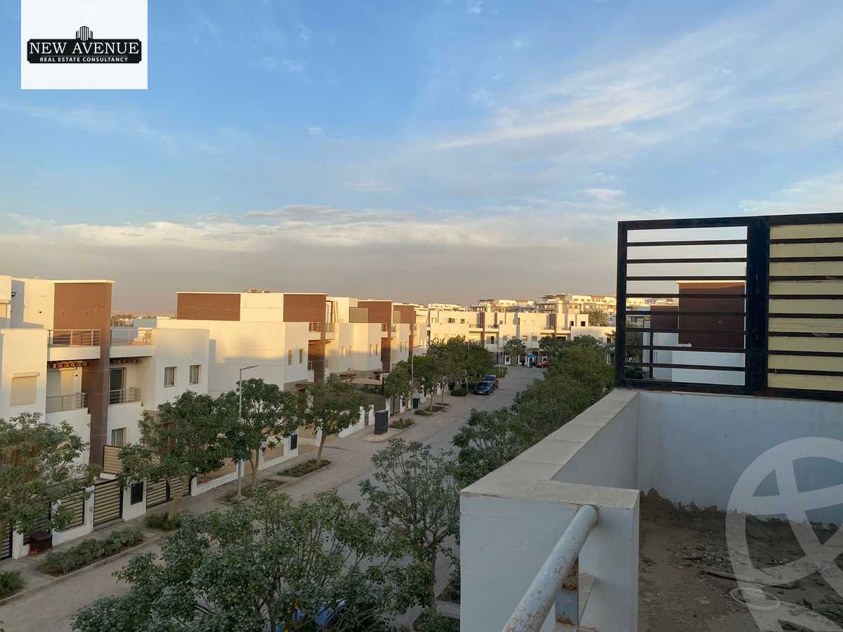 https://aqarmap.com.eg/en/listing/5552060-for-sale-cairo-new-cairo-compounds-hyde-park-centre-ville-hyde-park
