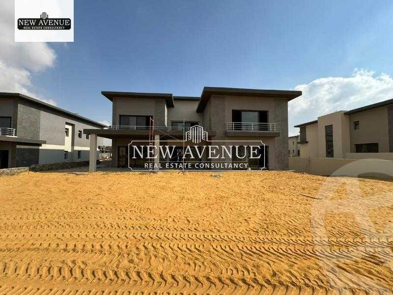 https://aqarmap.com.eg/en/listing/5569155-for-sale-cairo-new-cairo-compounds-swan-lake-the-scarlet-swan-lake-residence
