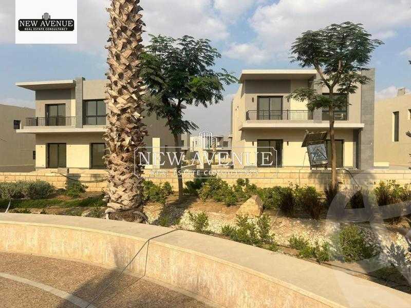 https://aqarmap.com.eg/en/listing/5569155-for-sale-cairo-new-cairo-compounds-swan-lake-the-scarlet-swan-lake-residence