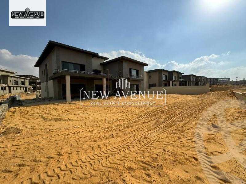 https://aqarmap.com.eg/en/listing/5569155-for-sale-cairo-new-cairo-compounds-swan-lake-the-scarlet-swan-lake-residence