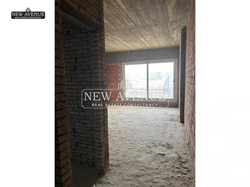 https://aqarmap.com.eg/en/listing/5577793-for-sale-cairo-new-cairo-compounds-blm-hylz-nyw-kyrw