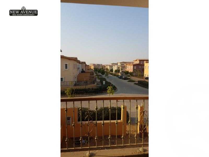 https://aqarmap.com.eg/ar/listing/5587659-for-sale-cairo-new-cairo-compounds-hyde-park-centre-ville-hyde-park