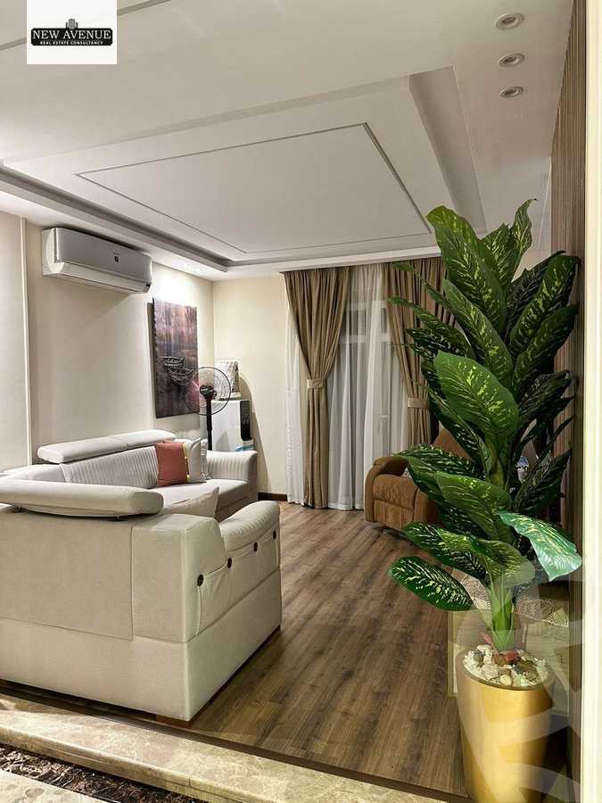https://aqarmap.com.eg/en/listing/5597448-for-sale-cairo-new-cairo-compounds-hyde-park-centre-ville-hyde-park