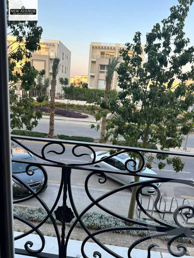 https://aqarmap.com.eg/en/listing/5597448-for-sale-cairo-new-cairo-compounds-hyde-park-centre-ville-hyde-park