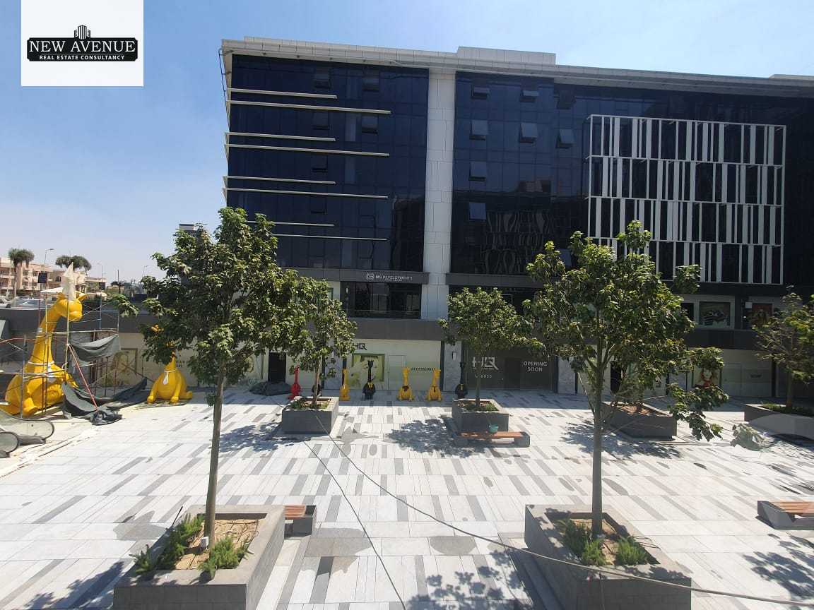 https://aqarmap.com.eg/en/listing/5598431-for-sale-cairo-new-cairo-compounds-hq
