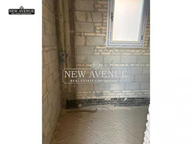 https://aqarmap.com.eg/en/listing/5598859-for-sale-cairo-new-cairo-compounds-blm-hylz-nyw-kyrw