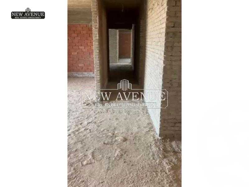 https://aqarmap.com.eg/en/listing/5598859-for-sale-cairo-new-cairo-compounds-blm-hylz-nyw-kyrw