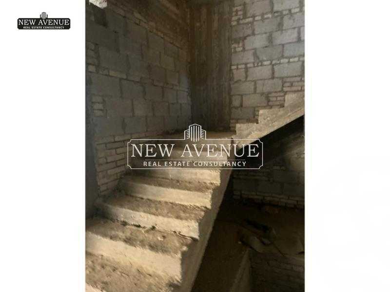 https://aqarmap.com.eg/en/listing/5598912-for-sale-cairo-new-cairo-compounds-blm-hylz-nyw-kyrw