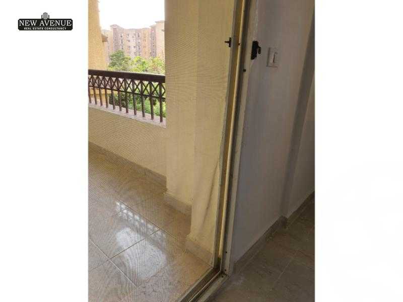 https://aqarmap.com.eg/ar/listing/5602010-for-sale-cairo-new-cairo-madinaty-cairo-mdynty-other-neighborhoods-in-madenty-madinaty-entrance-1