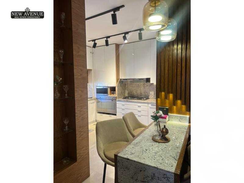 https://aqarmap.com.eg/ar/listing/5605615-for-sale-cairo-new-cairo-compounds-hyde-park-centre-ville-hyde-park