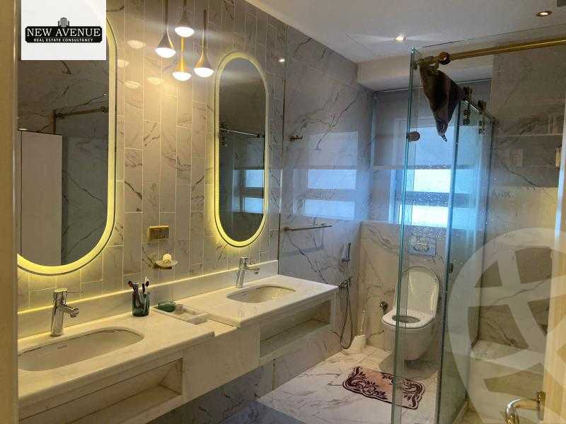https://aqarmap.com.eg/ar/listing/5605615-for-sale-cairo-new-cairo-compounds-hyde-park-centre-ville-hyde-park
