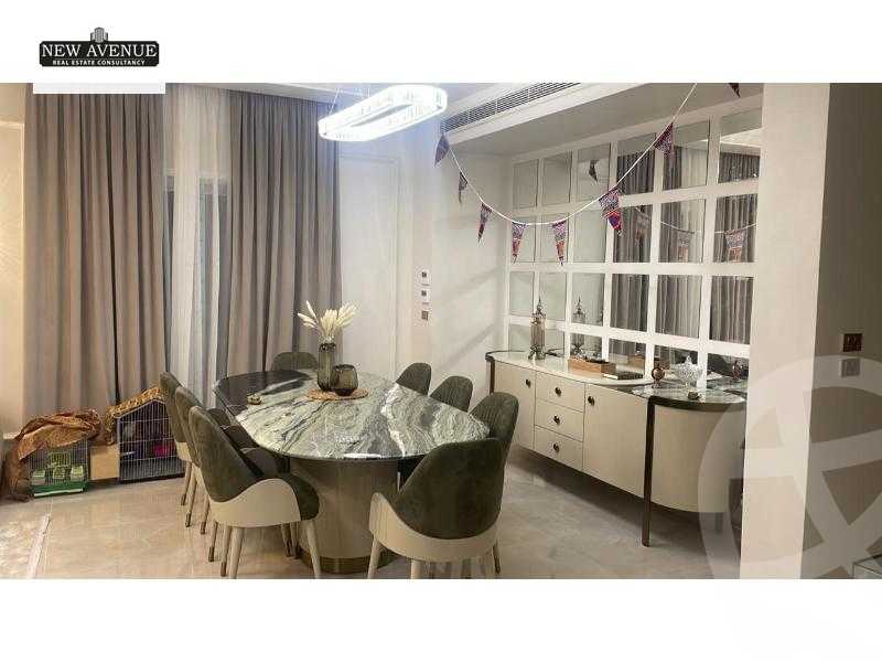 https://aqarmap.com.eg/ar/listing/5605615-for-sale-cairo-new-cairo-compounds-hyde-park-centre-ville-hyde-park