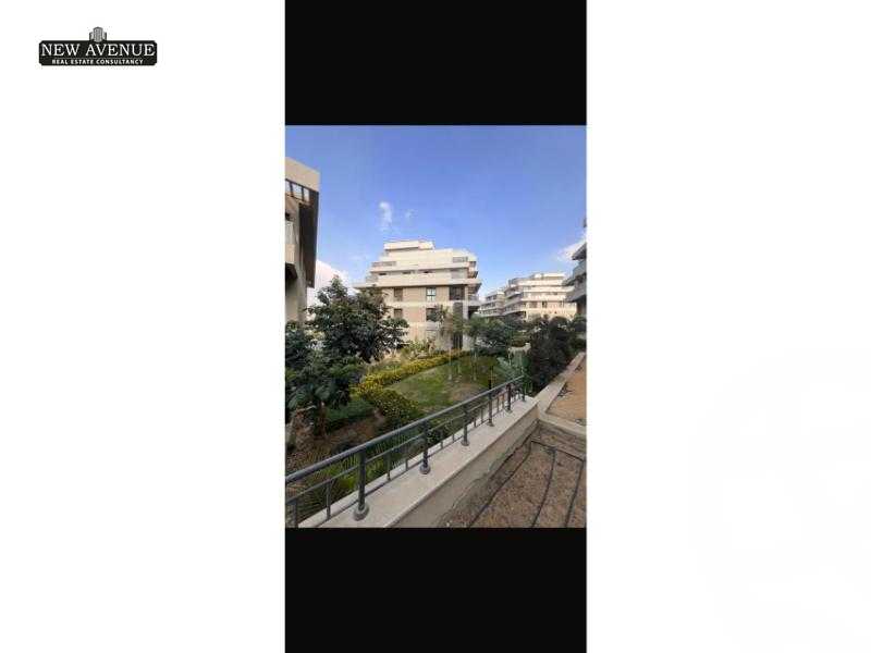https://aqarmap.com.eg/ar/listing/5606587-for-sale-cairo-new-cairo-compounds-villette-kmbwnd-sky-kwndwz-swdyk-villette