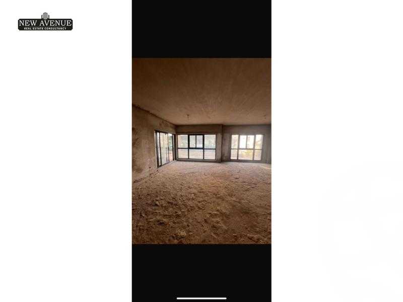 https://aqarmap.com.eg/ar/listing/5606587-for-sale-cairo-new-cairo-compounds-villette-kmbwnd-sky-kwndwz-swdyk-villette