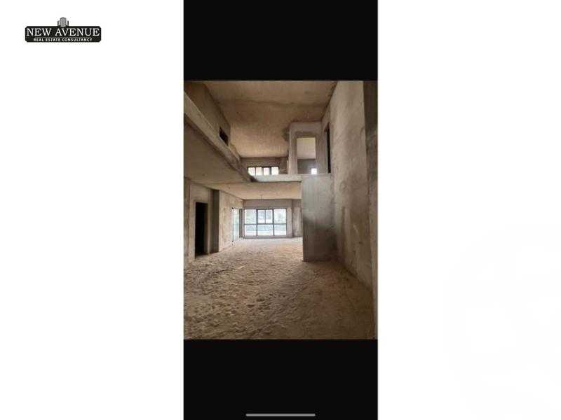 https://aqarmap.com.eg/ar/listing/5606587-for-sale-cairo-new-cairo-compounds-villette-kmbwnd-sky-kwndwz-swdyk-villette