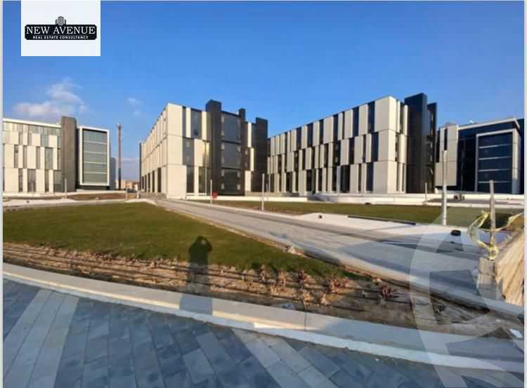 https://aqarmap.com.eg/en/listing/5607340-for-sale-cairo-new-cairo-compounds-hyde-park-business-district
