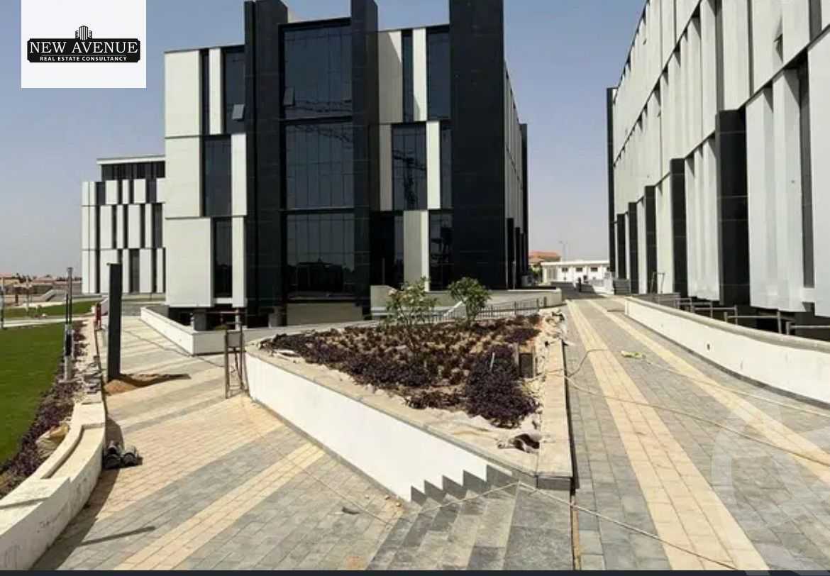 https://aqarmap.com.eg/en/listing/5607340-for-sale-cairo-new-cairo-compounds-hyde-park-business-district