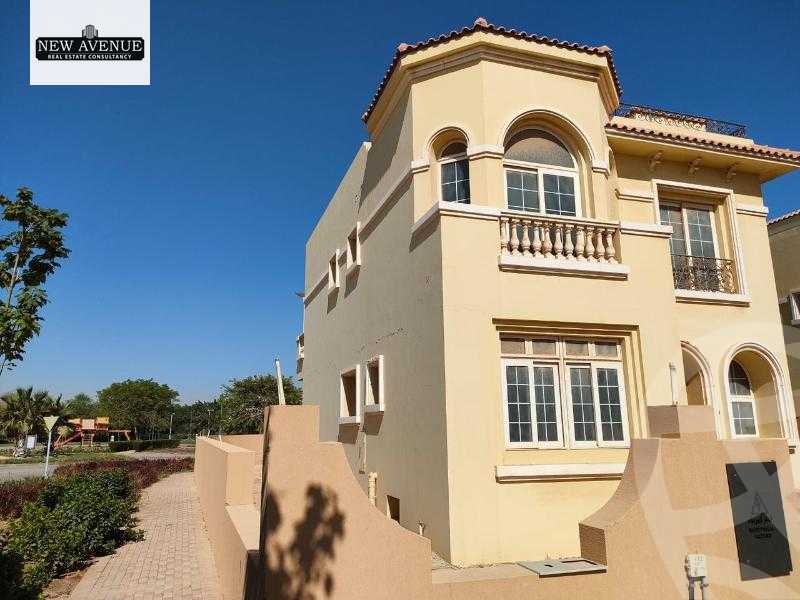 https://aqarmap.com.eg/ar/listing/5626218-for-sale-cairo-new-cairo-compounds-hyde-park