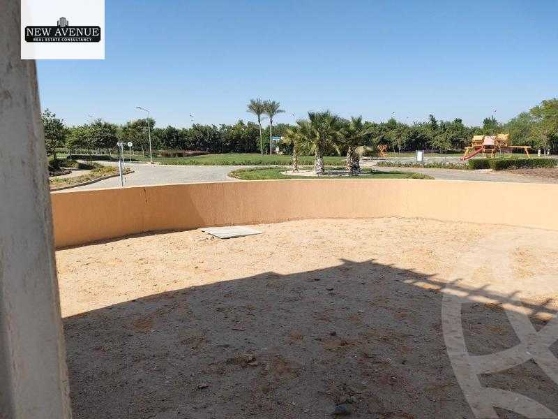 https://aqarmap.com.eg/ar/listing/5626218-for-sale-cairo-new-cairo-compounds-hyde-park