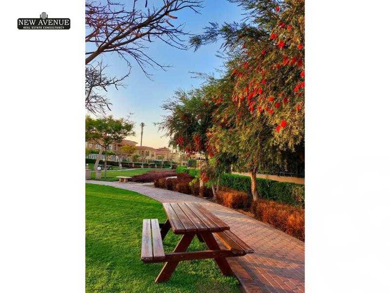 https://aqarmap.com.eg/en/listing/5626239-for-sale-cairo-new-cairo-compounds-hyde-park