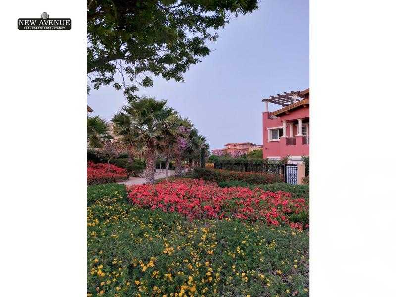 https://aqarmap.com.eg/en/listing/5626239-for-sale-cairo-new-cairo-compounds-hyde-park