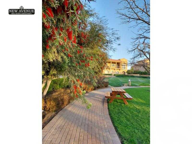 https://aqarmap.com.eg/en/listing/5626239-for-sale-cairo-new-cairo-compounds-hyde-park