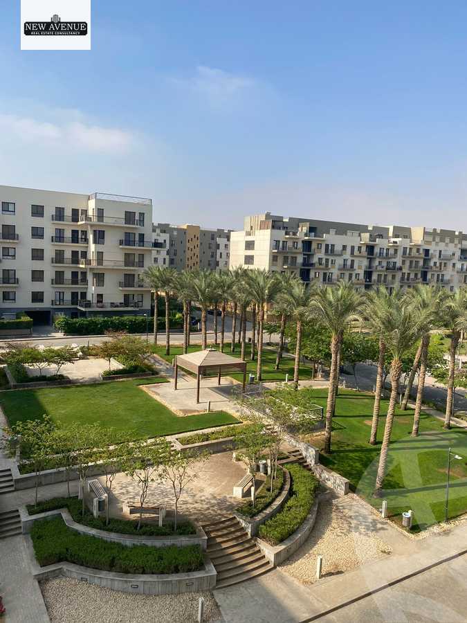 https://aqarmap.com.eg/ar/listing/5629762-for-sale-cairo-new-cairo-compounds-eastown-eastown-parks