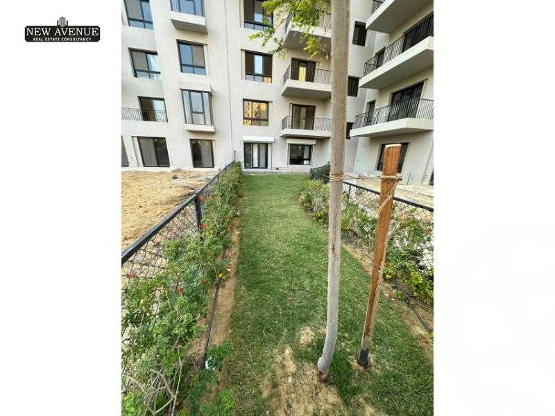 https://aqarmap.com.eg/en/listing/5638729-for-sale-cairo-6th-of-october-hadaeq-october-kmbwnd-fy-hdyq-ktwbr-o-west-tulwa-o-west