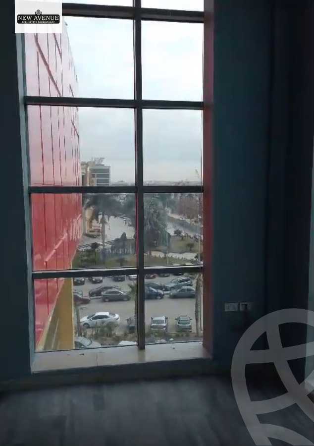 https://aqarmap.com.eg/en/listing/5640039-for-sale-cairo-new-cairo-compounds-top-90-mall