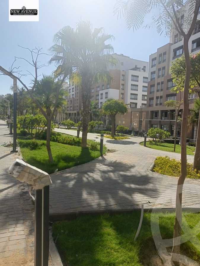 https://aqarmap.com.eg/ar/listing/5641008-for-sale-cairo-new-administrative-capital-r8