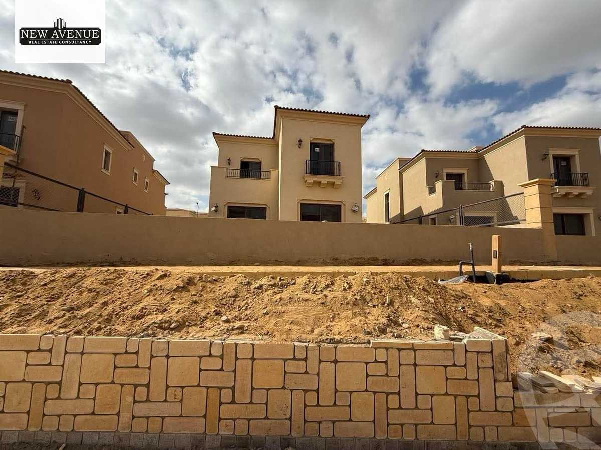 https://aqarmap.com.eg/en/listing/5641250-for-sale-cairo-new-cairo-compounds-city-gate-sapphire-city-gate