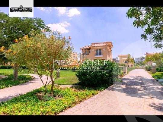 https://aqarmap.com.eg/ar/listing/5644192-for-sale-cairo-new-cairo-compounds-mountain-view-hyde-park