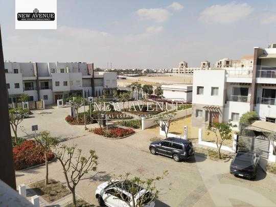 https://aqarmap.com.eg/ar/listing/5644192-for-sale-cairo-new-cairo-compounds-mountain-view-hyde-park