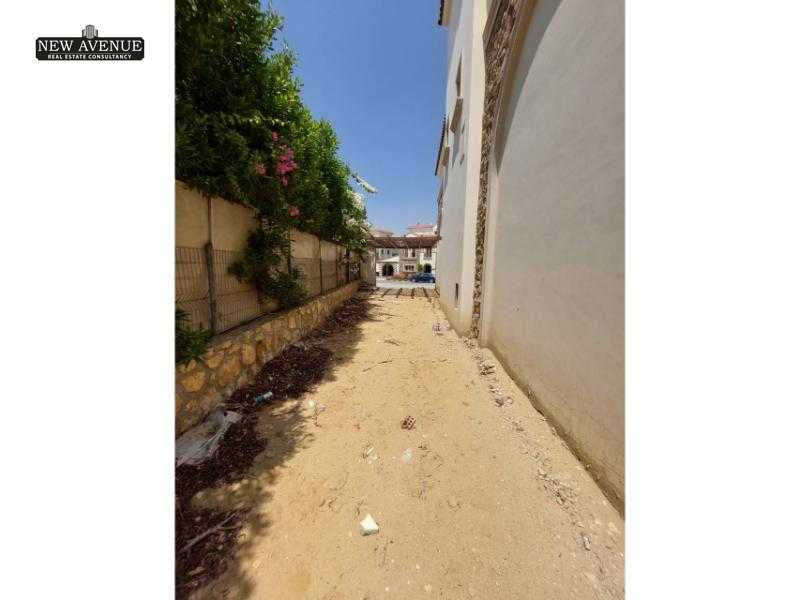 https://aqarmap.com.eg/en/listing/5644261-for-sale-cairo-el-shorouk-compounds-divina-gardens