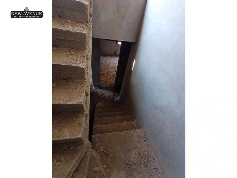 https://aqarmap.com.eg/en/listing/5650799-for-sale-cairo-new-cairo-ganob-el-akadamiya-south-academy-a-zaid-ebn-haretha-st