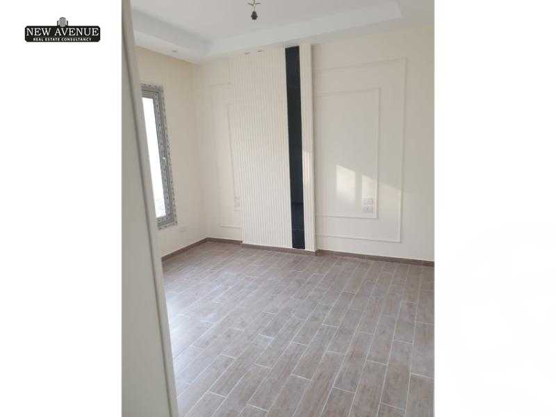 https://aqarmap.com.eg/ar/listing/5652215-for-sale-cairo-new-cairo-compounds-kmbwnd-fyldj-jyt-blm-hylz